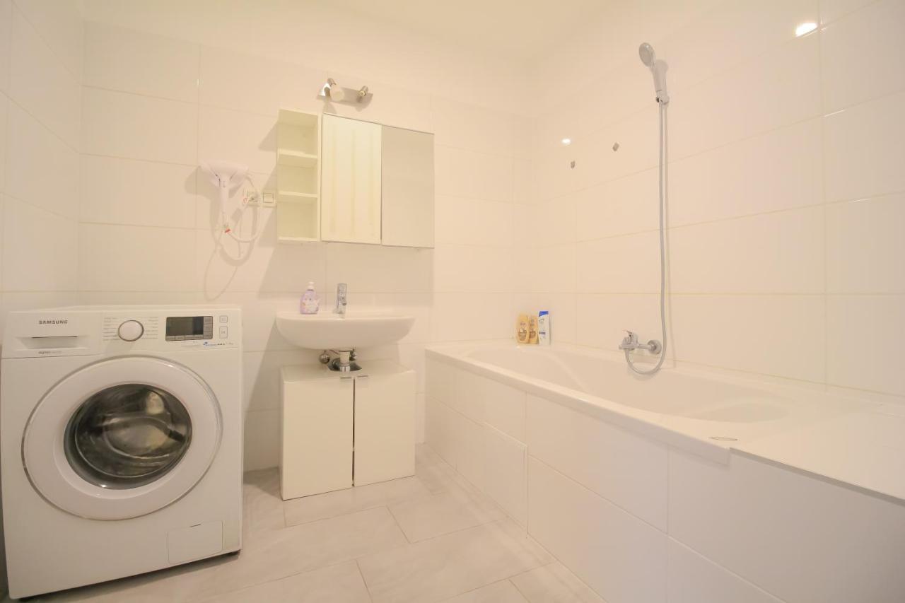 Private Triple Bedroom In Shared Apartment Dw171-4 Відень Екстер'єр фото